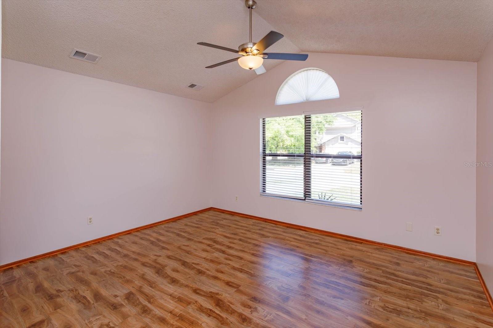 10020 CREEKWATER BLVD, ORLANDO, FL, 32825