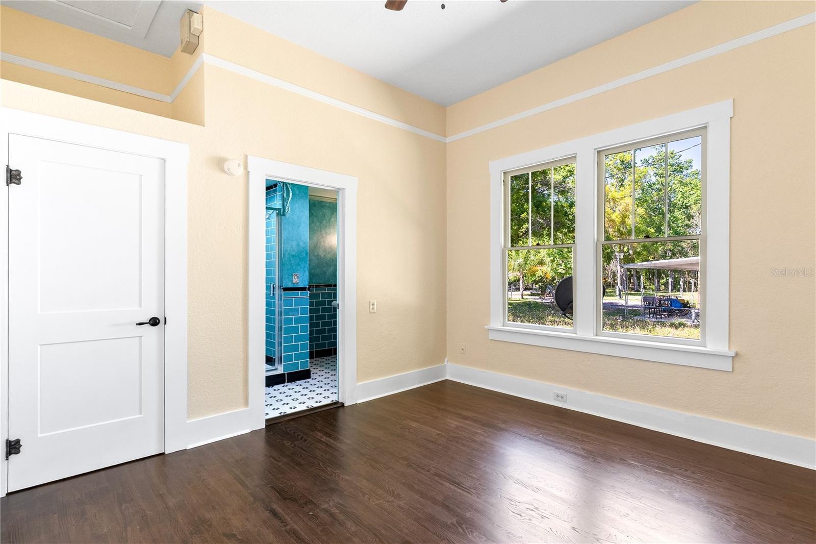 5641 ORANGE AVE, INTERCESSION CITY, FL, 33848
