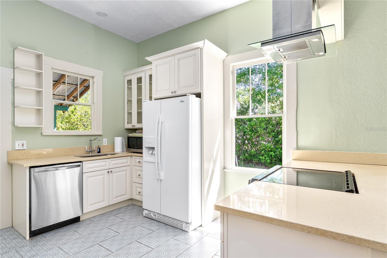 5641 ORANGE AVE, INTERCESSION CITY, FL, 33848