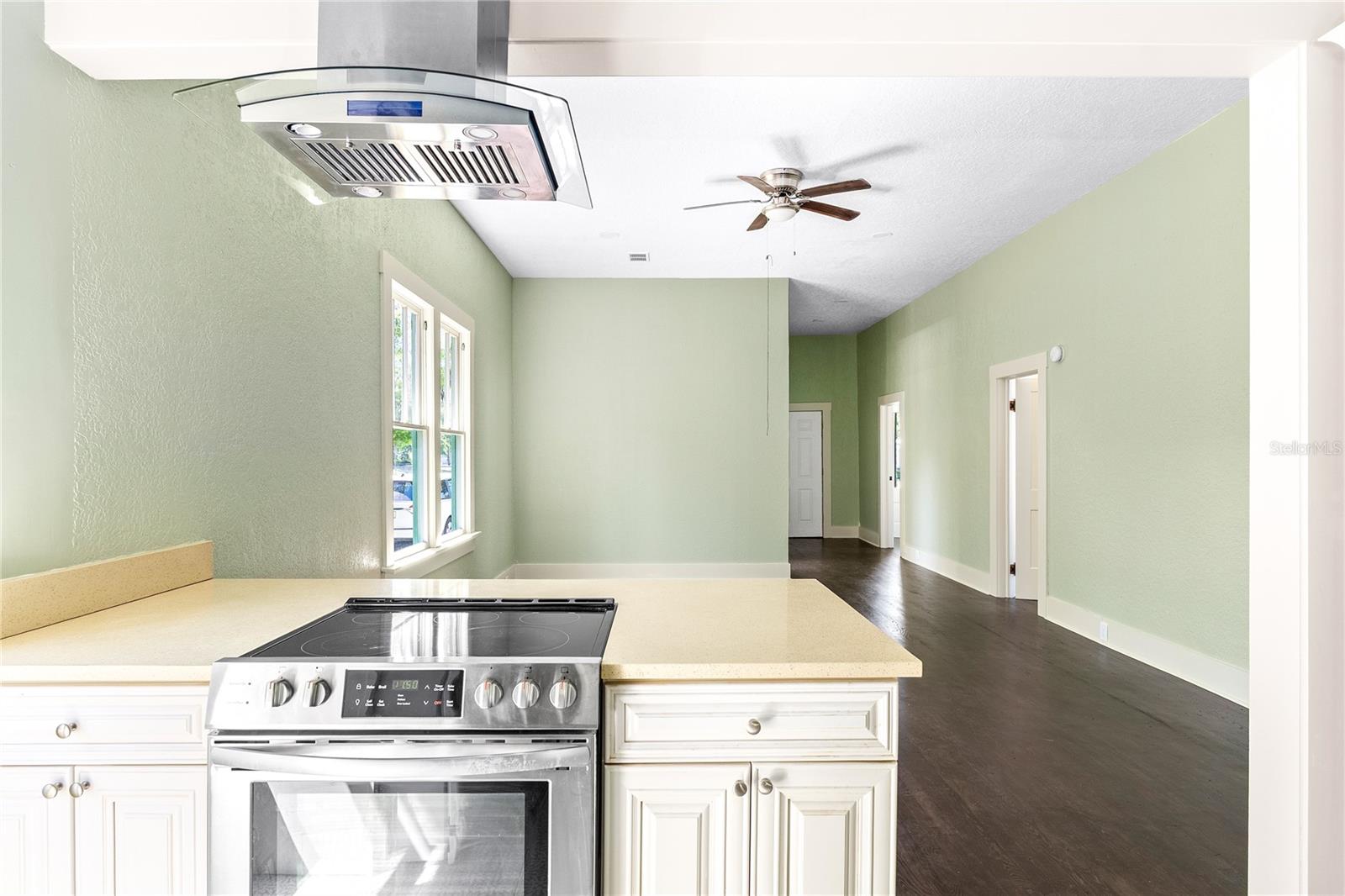 5641 ORANGE AVE, INTERCESSION CITY, FL, 33848
