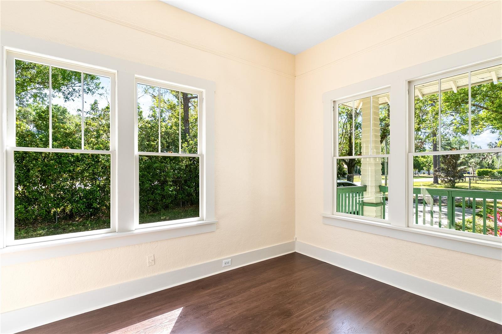 5641 ORANGE AVE, INTERCESSION CITY, FL, 33848
