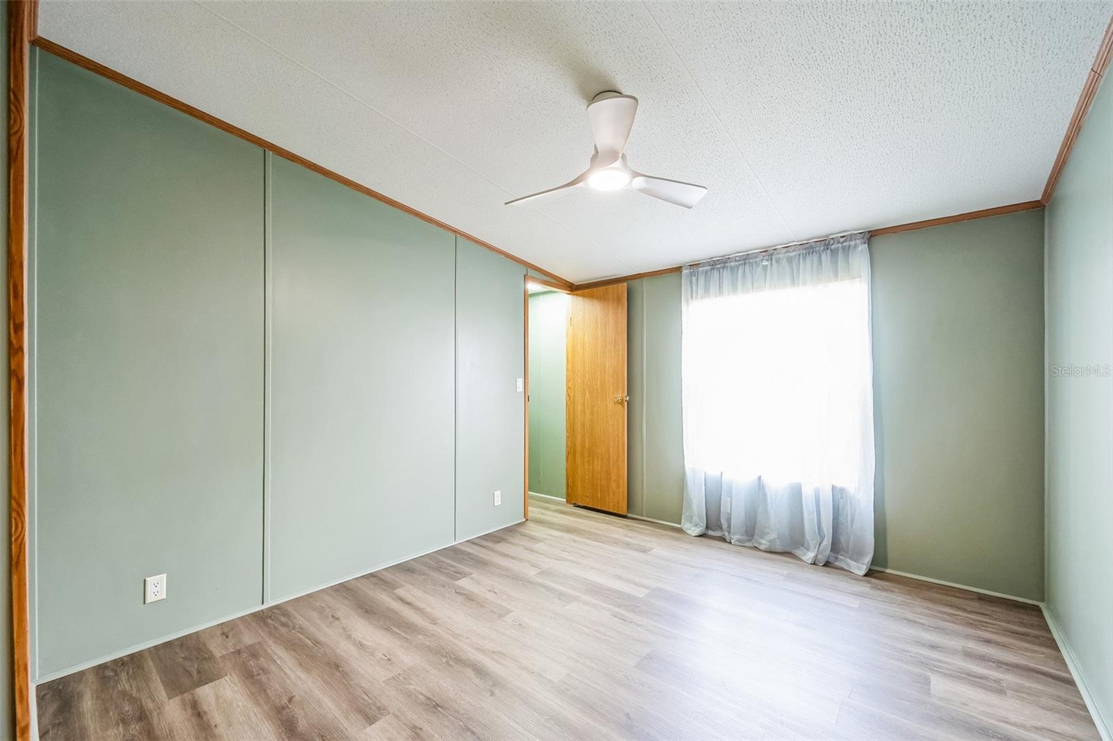 1000 KINGS HIGHWAY #104, PUNTA GORDA, FL, 33980