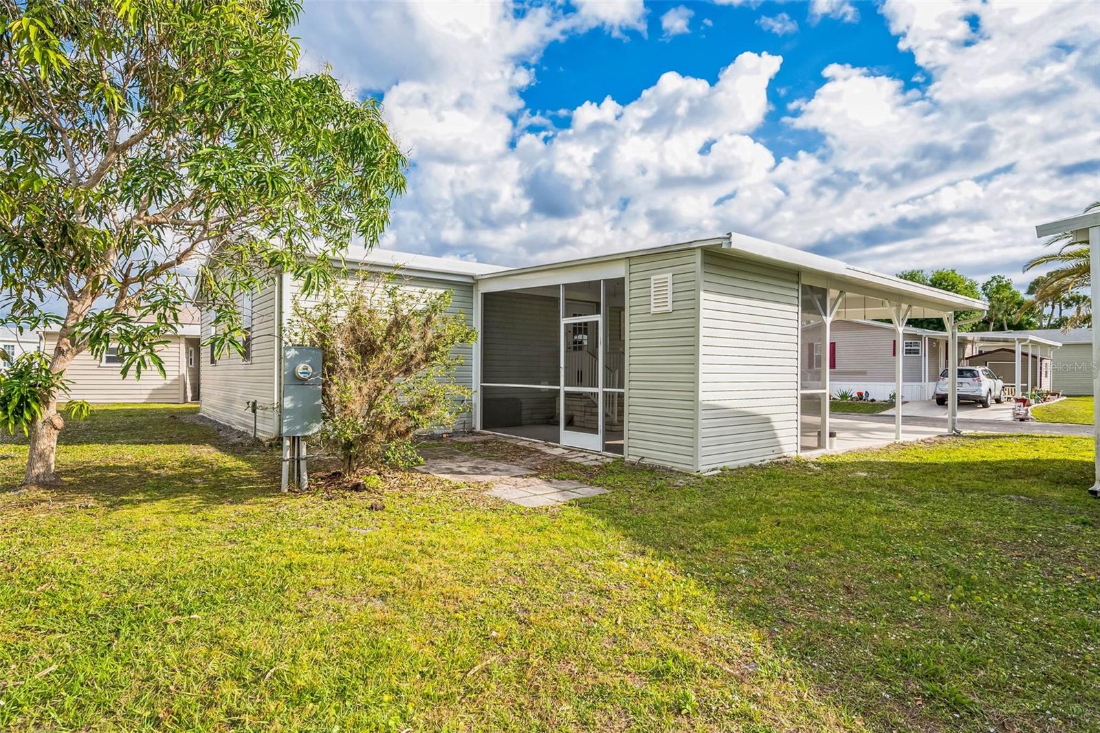 1000 KINGS HIGHWAY #104, PUNTA GORDA, FL, 33980
