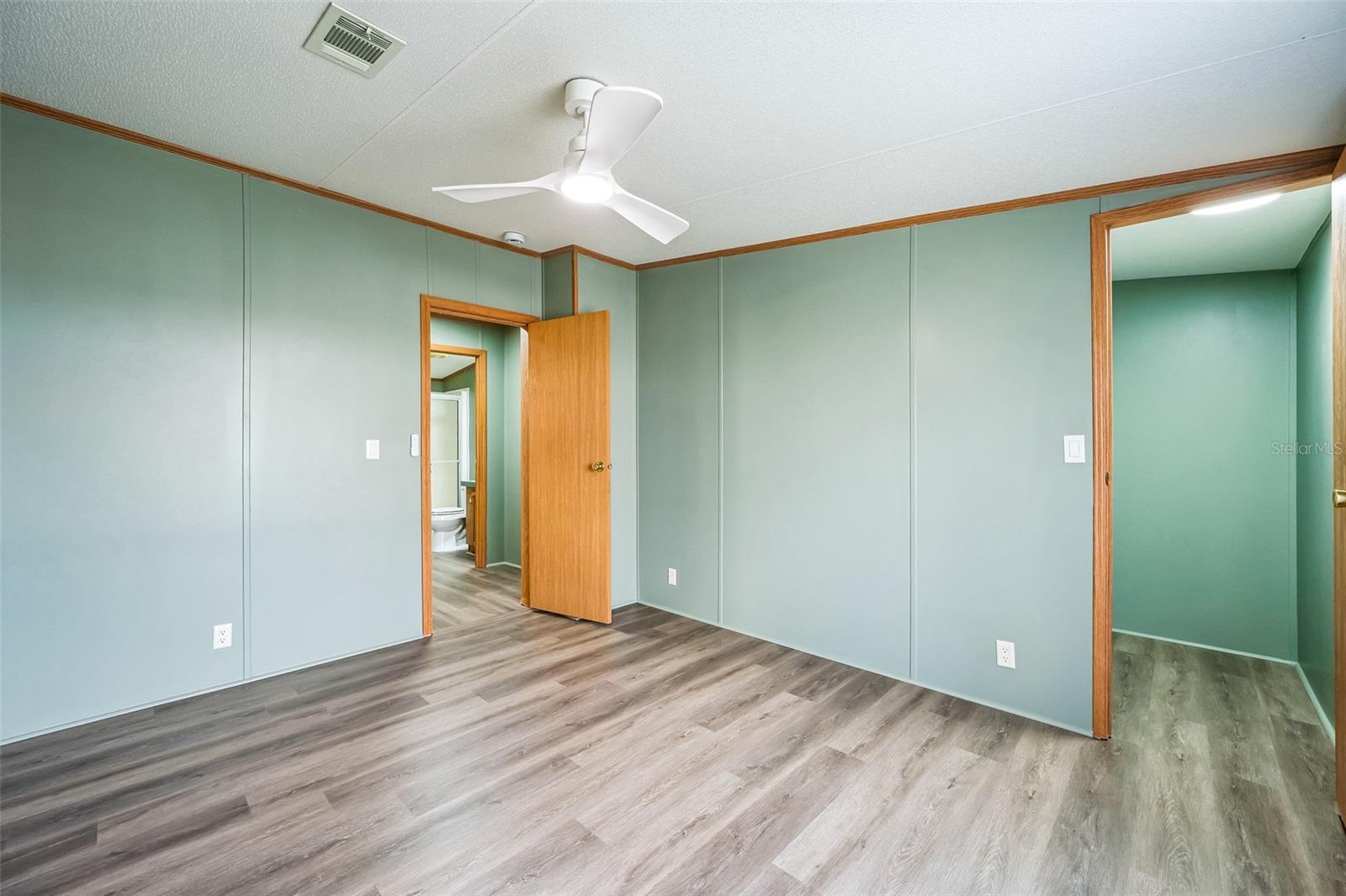 1000 KINGS HIGHWAY #104, PUNTA GORDA, FL, 33980