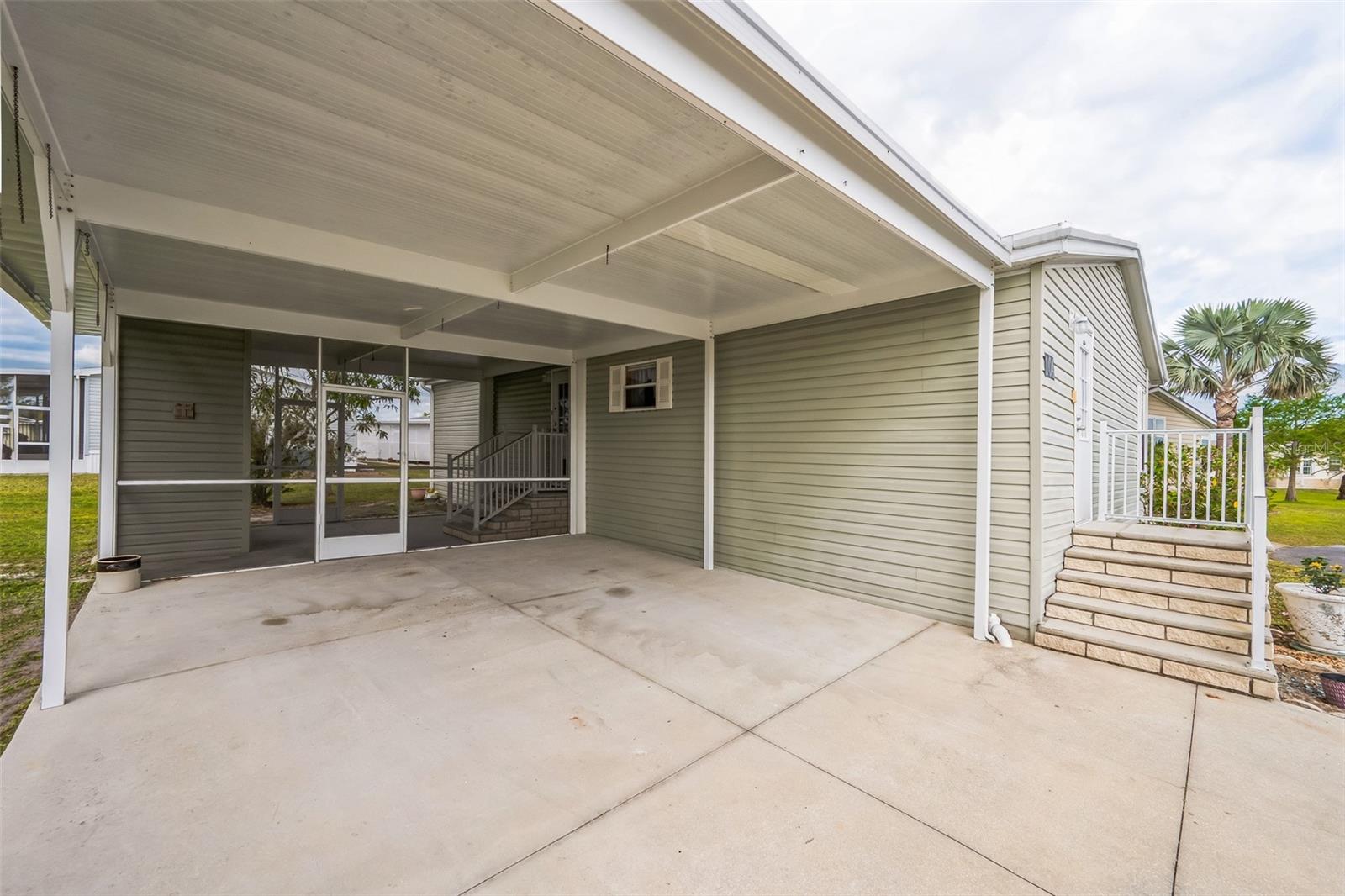 1000 KINGS HIGHWAY #104, PUNTA GORDA, FL, 33980