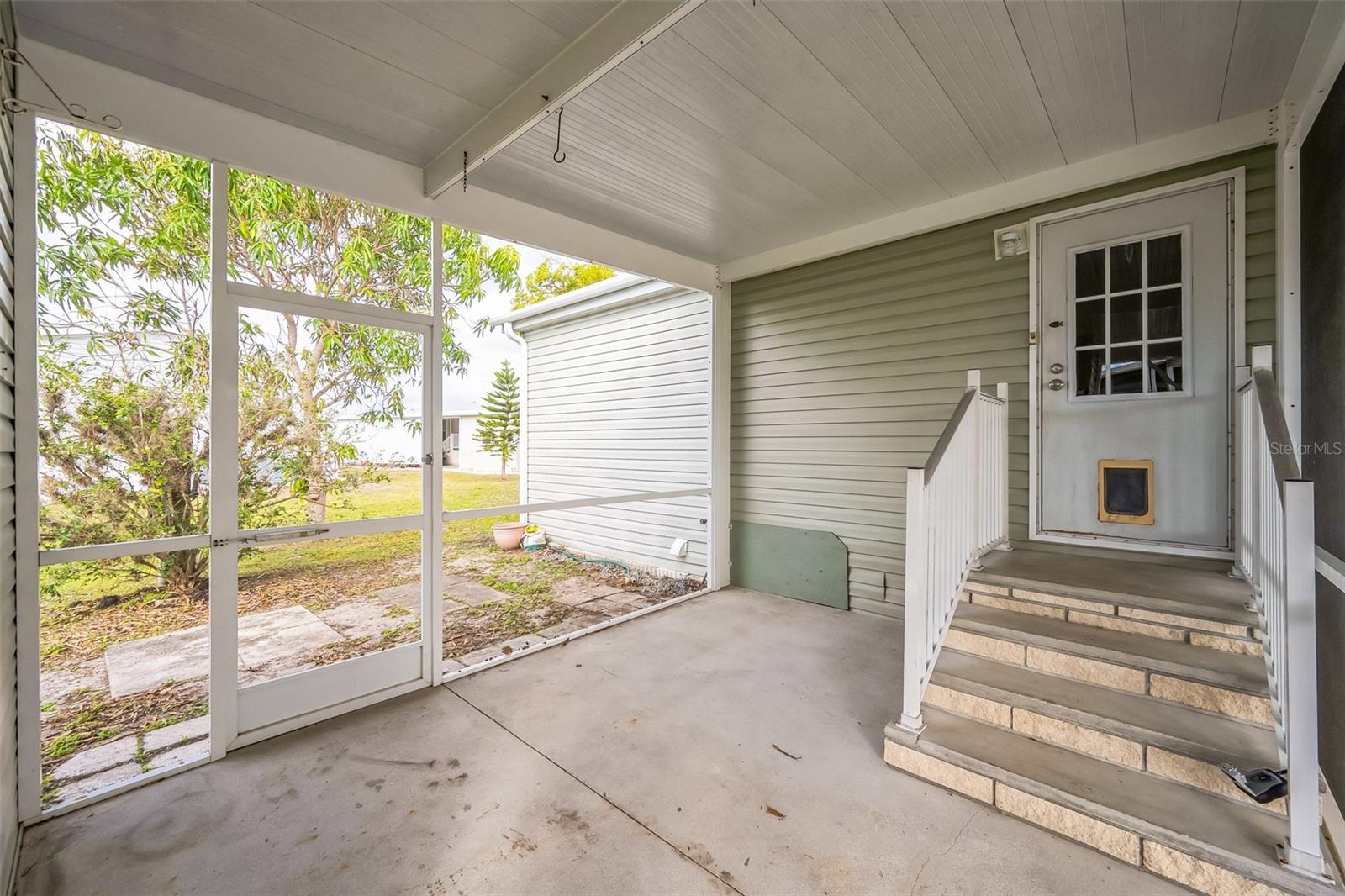1000 KINGS HIGHWAY #104, PUNTA GORDA, FL, 33980