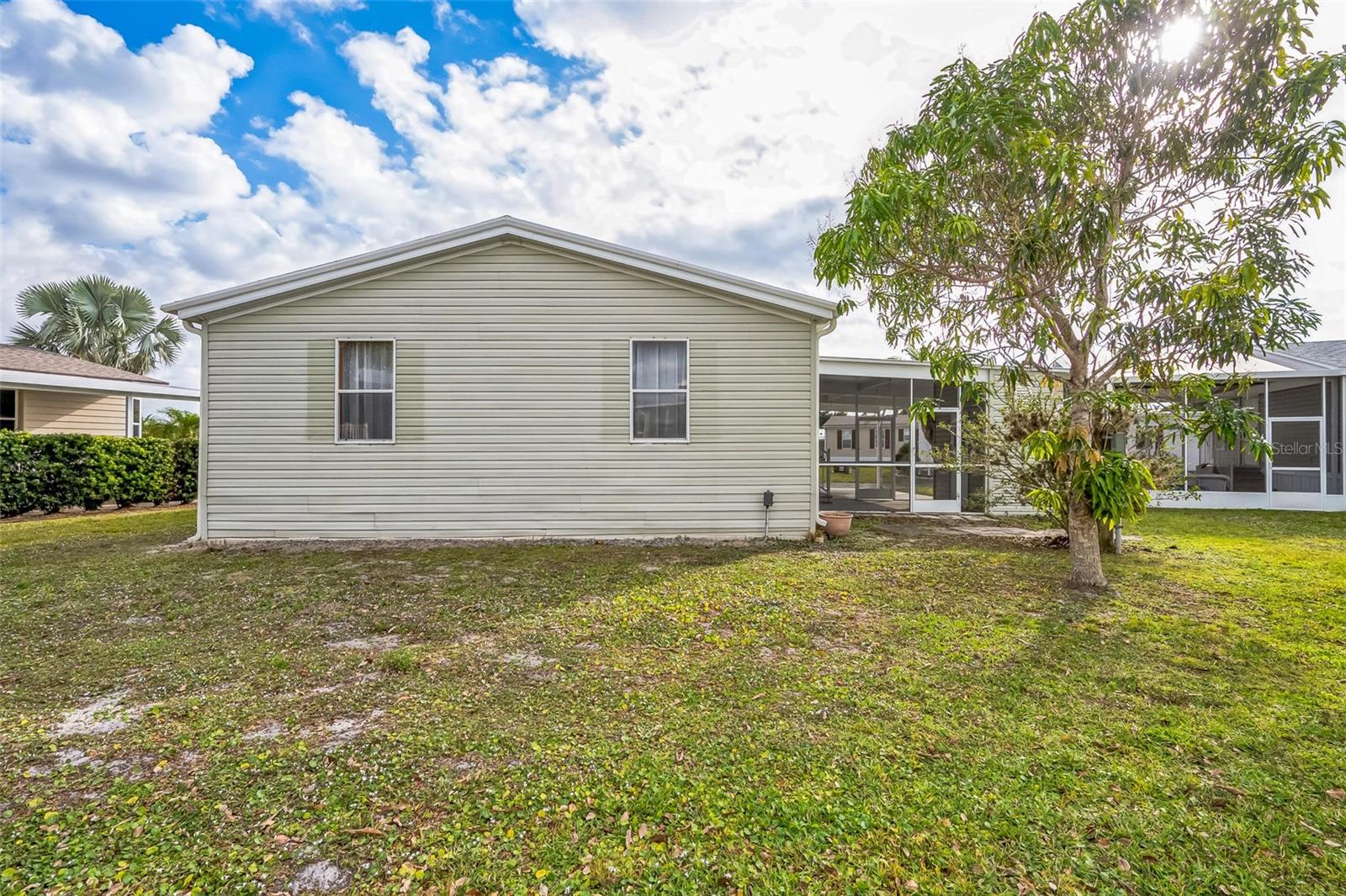 1000 KINGS HIGHWAY #104, PUNTA GORDA, FL, 33980