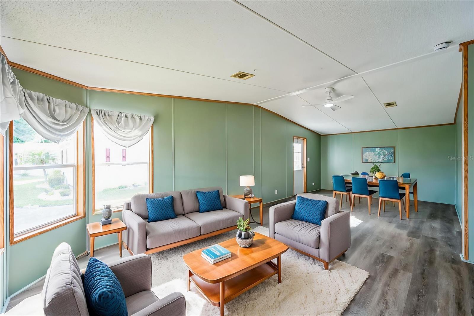 1000 KINGS HIGHWAY #104, PUNTA GORDA, FL, 33980