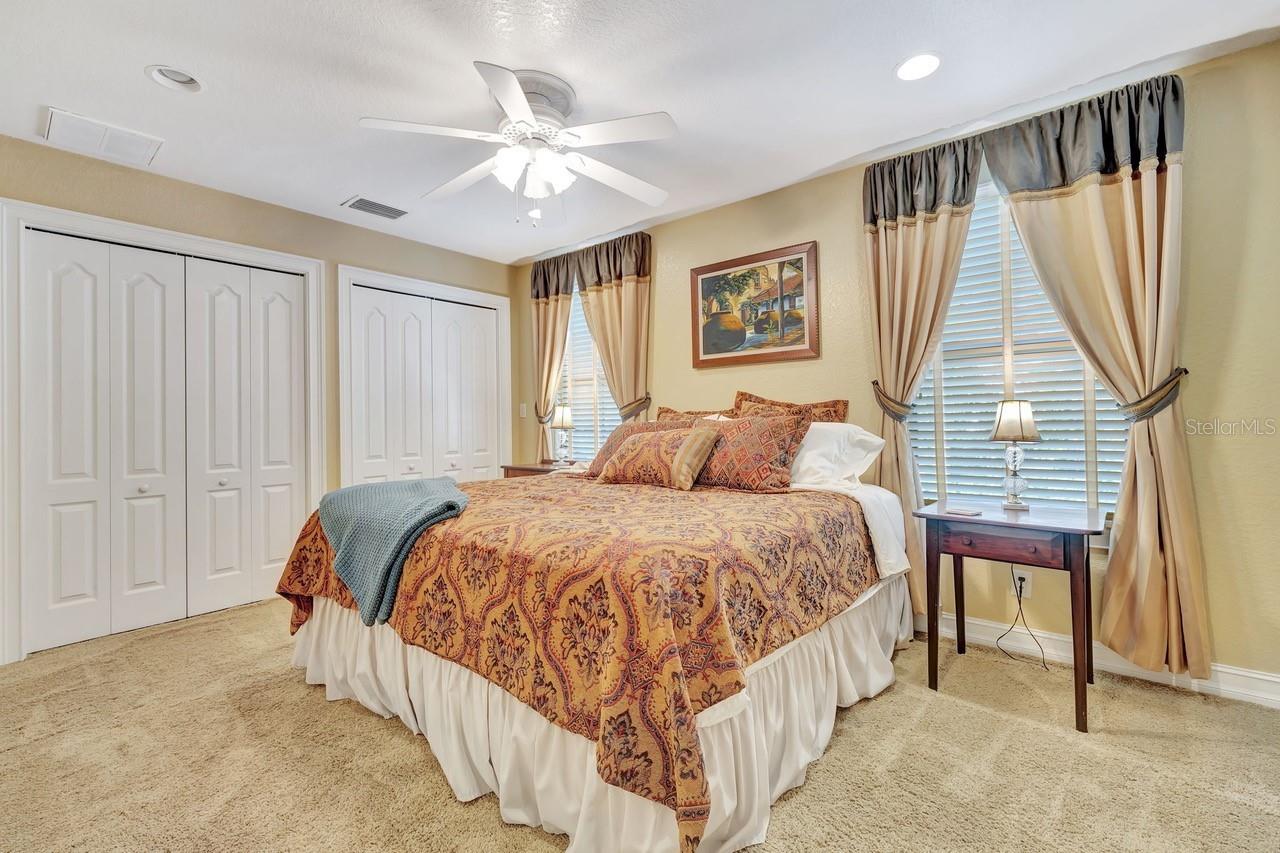 1108 W CHARTER ST, TAMPA, FL, 33602