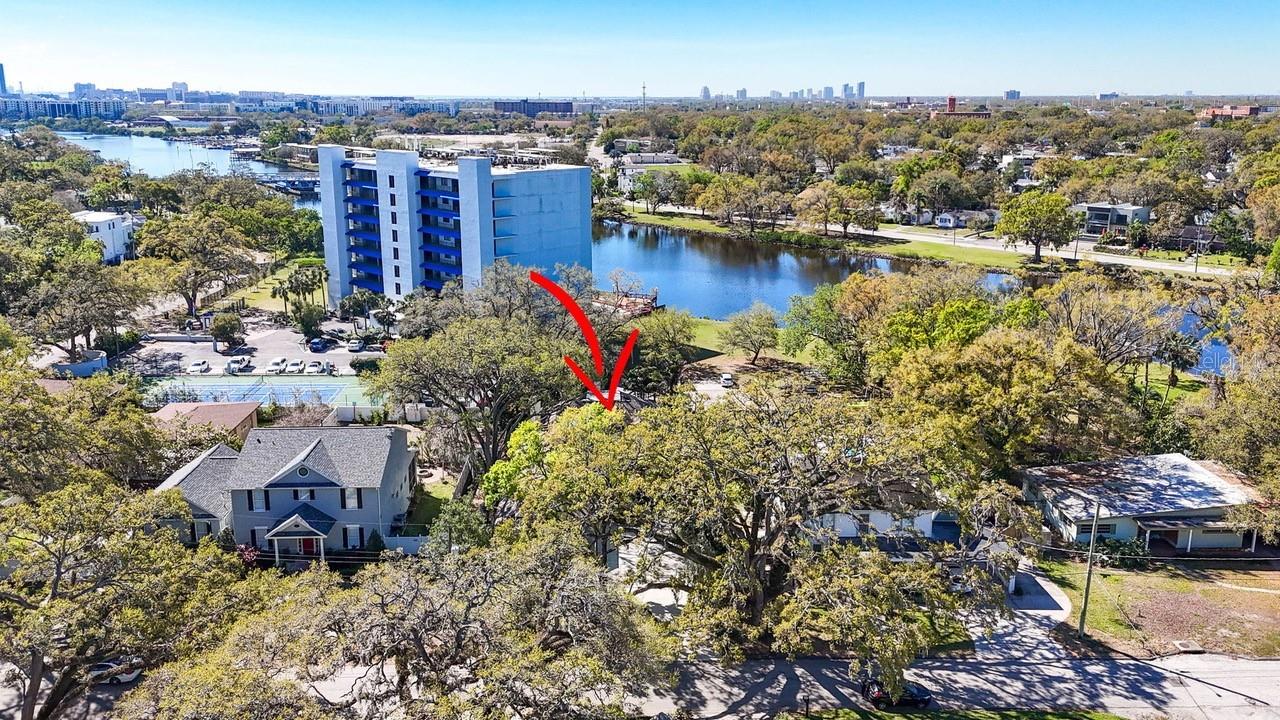 1108 W CHARTER ST, TAMPA, FL, 33602