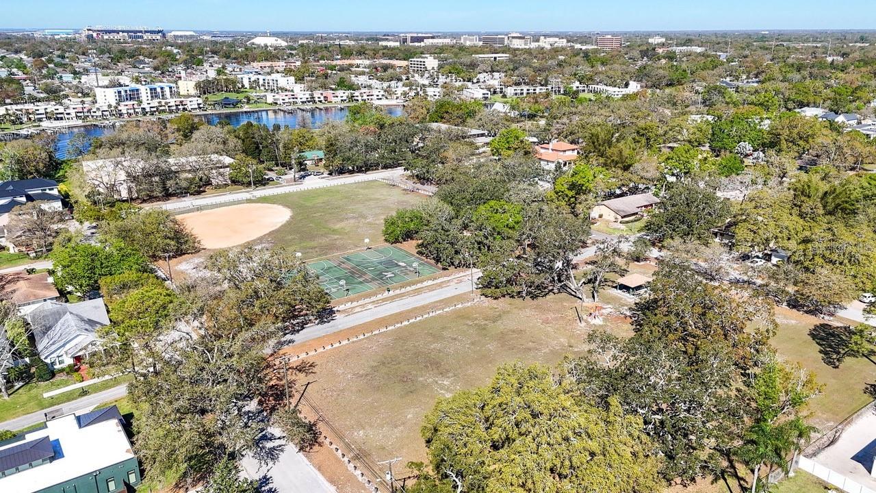 1108 W CHARTER ST, TAMPA, FL, 33602