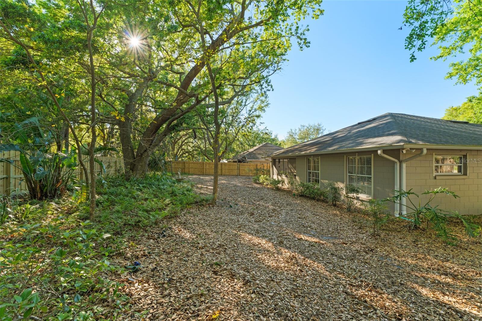 201 BRILEY AVE, OAKLAND, FL, 34760
