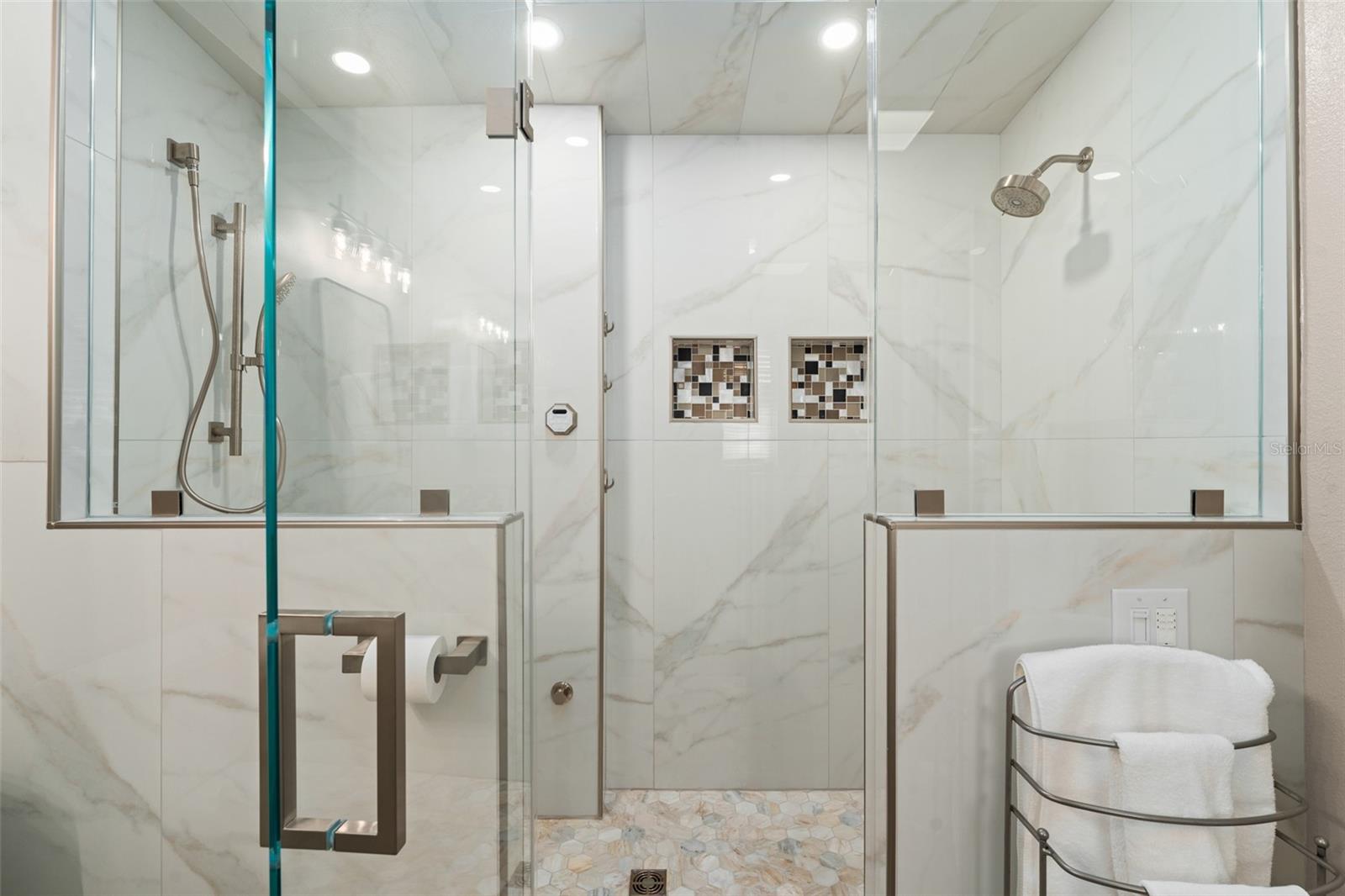 201 BRILEY AVE, OAKLAND, FL, 34760