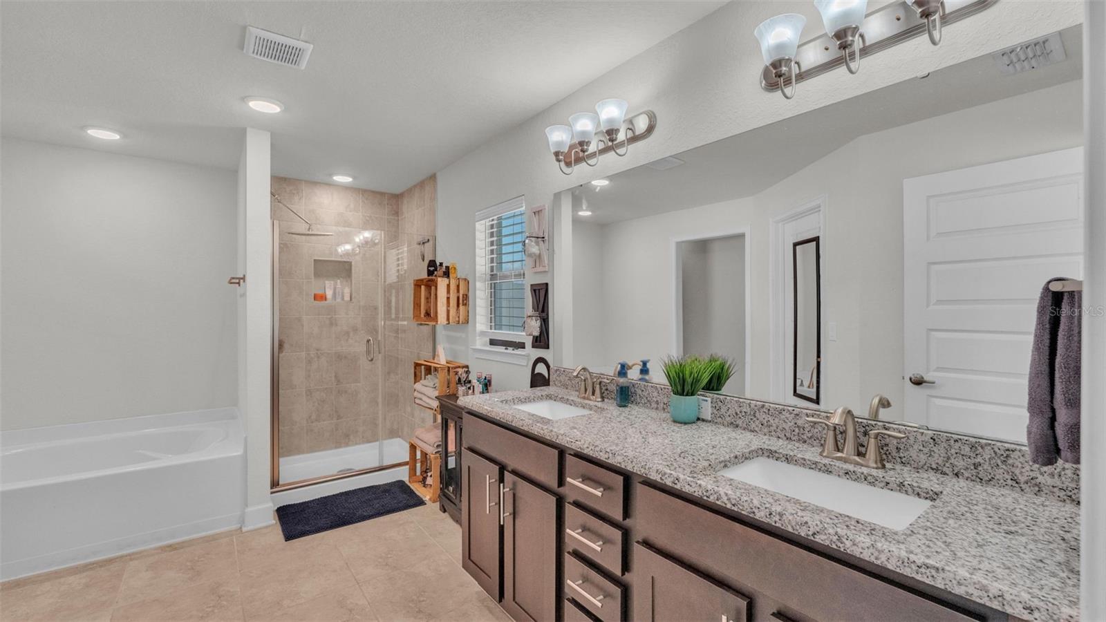 955 HUNTERS MEADOW LN, LAKELAND, FL, 33809
