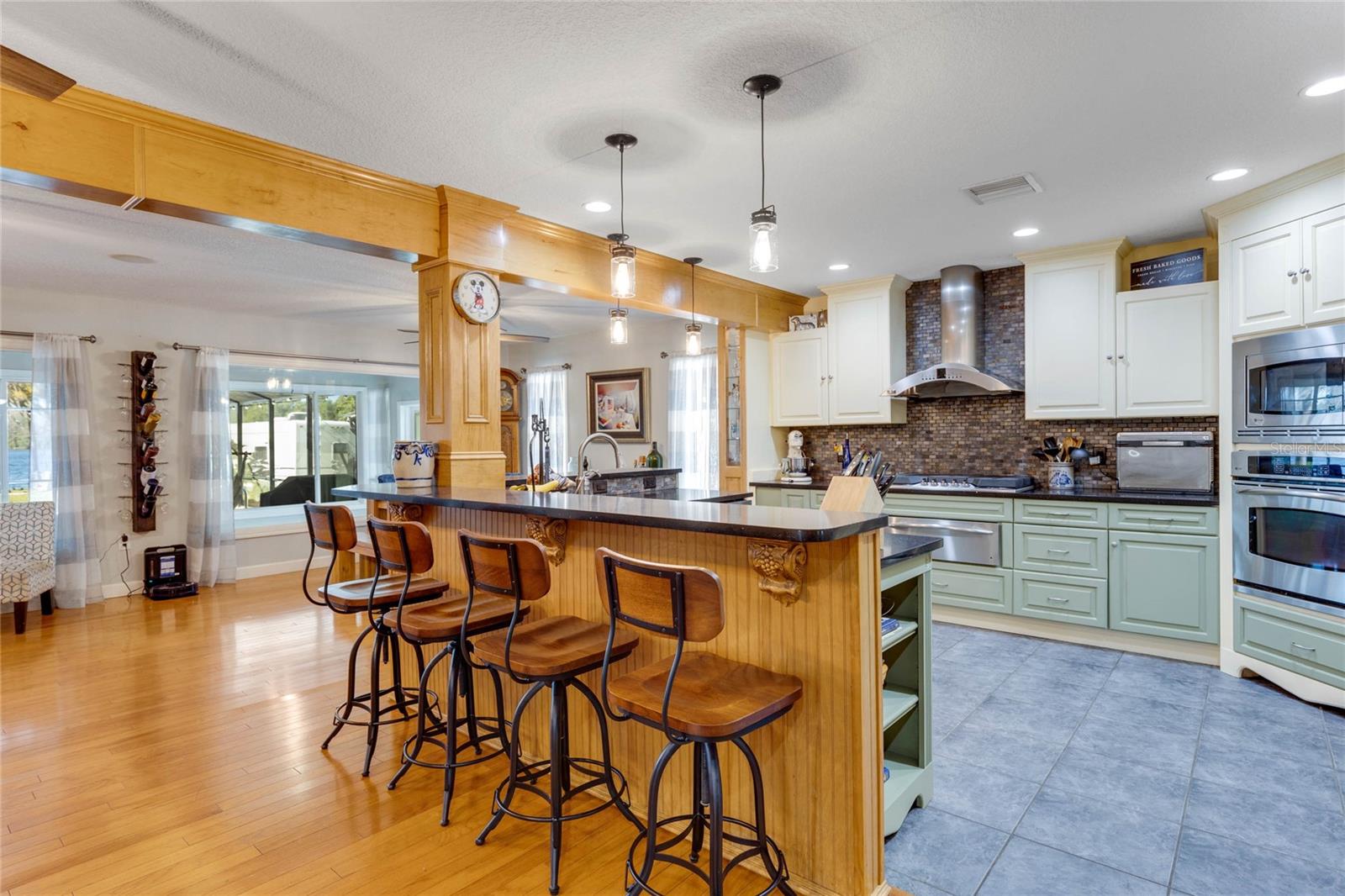 36329 CLEAR LAKE DR, EUSTIS, FL, 32736