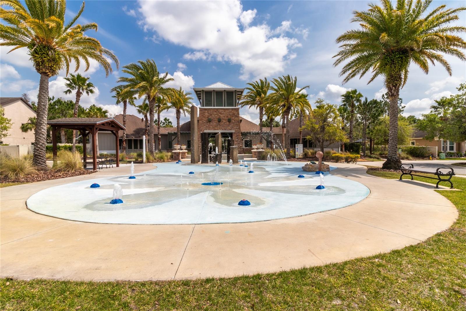1570 LUDINGTON AVE, WESLEY CHAPEL, FL, 33543