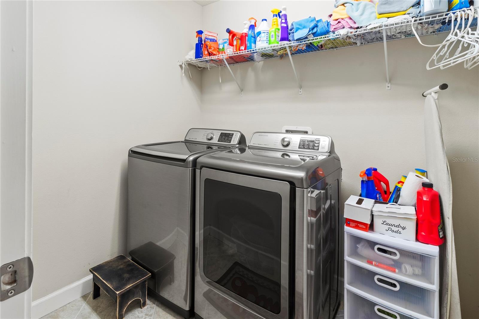 1570 LUDINGTON AVE, WESLEY CHAPEL, FL, 33543