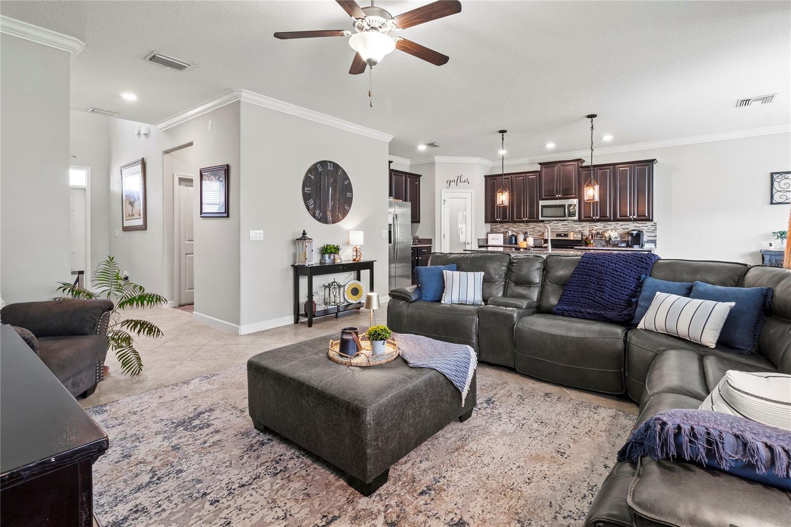 1570 LUDINGTON AVE, WESLEY CHAPEL, FL, 33543
