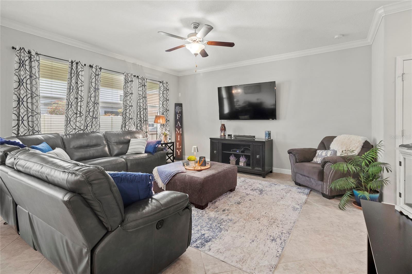 1570 LUDINGTON AVE, WESLEY CHAPEL, FL, 33543