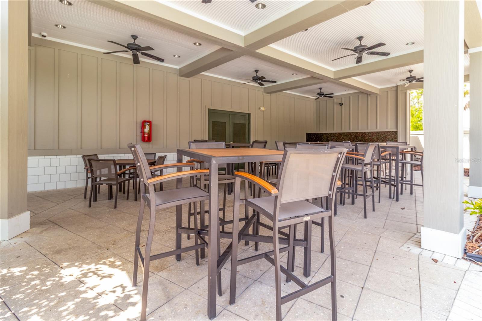 1570 LUDINGTON AVE, WESLEY CHAPEL, FL, 33543
