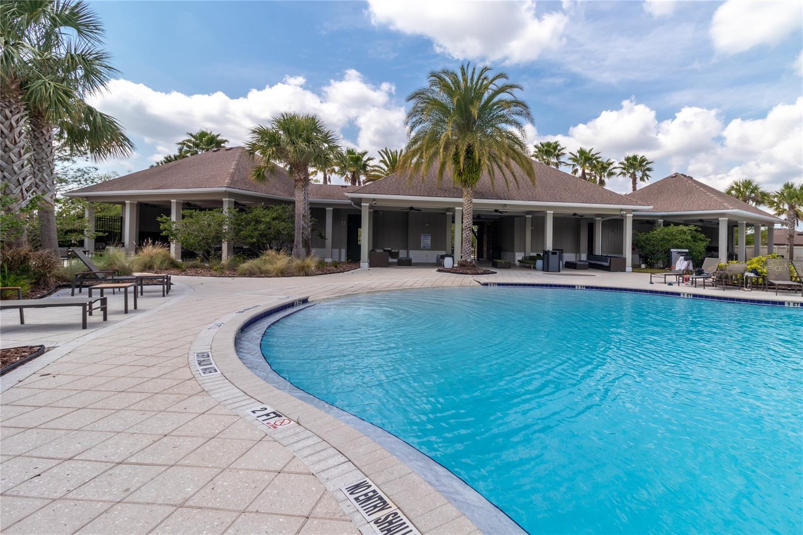 1570 LUDINGTON AVE, WESLEY CHAPEL, FL, 33543
