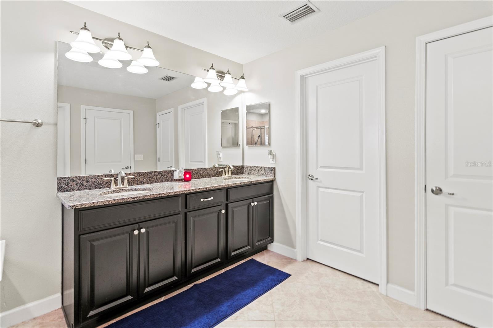 1570 LUDINGTON AVE, WESLEY CHAPEL, FL, 33543