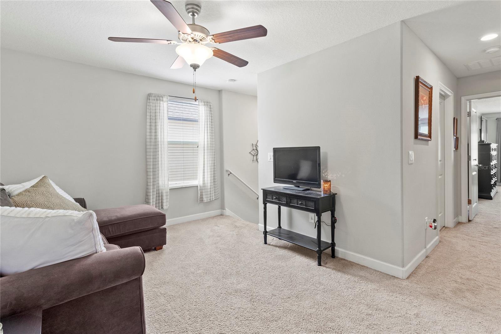 1570 LUDINGTON AVE, WESLEY CHAPEL, FL, 33543
