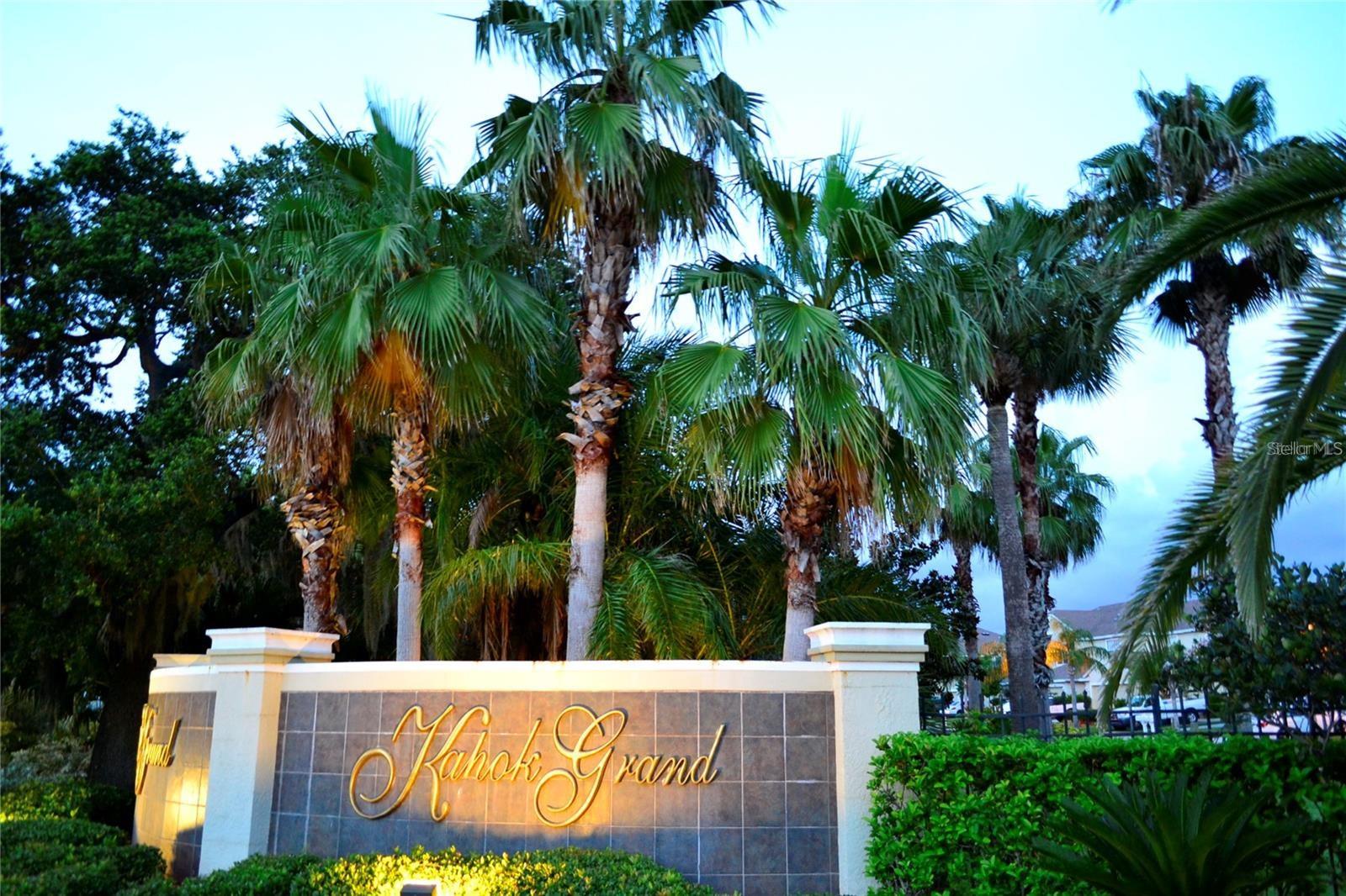 11114 KAPOK GRAND CIR, MADEIRA BEACH, FL, 33708