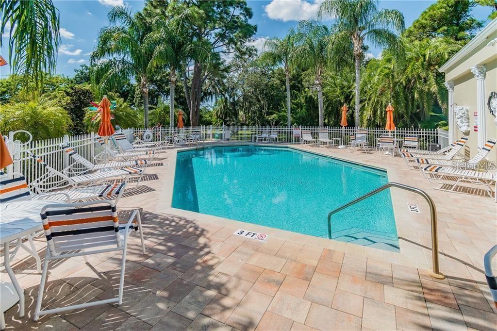11114 KAPOK GRAND CIR, MADEIRA BEACH, FL, 33708