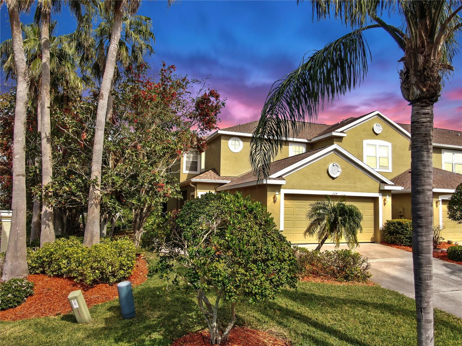 11114 KAPOK GRAND CIR, MADEIRA BEACH, FL, 33708