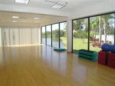 11114 KAPOK GRAND CIR, MADEIRA BEACH, FL, 33708