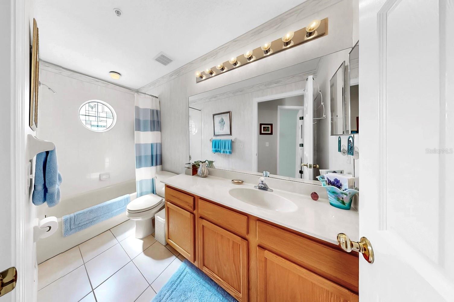 11114 KAPOK GRAND CIR, MADEIRA BEACH, FL, 33708