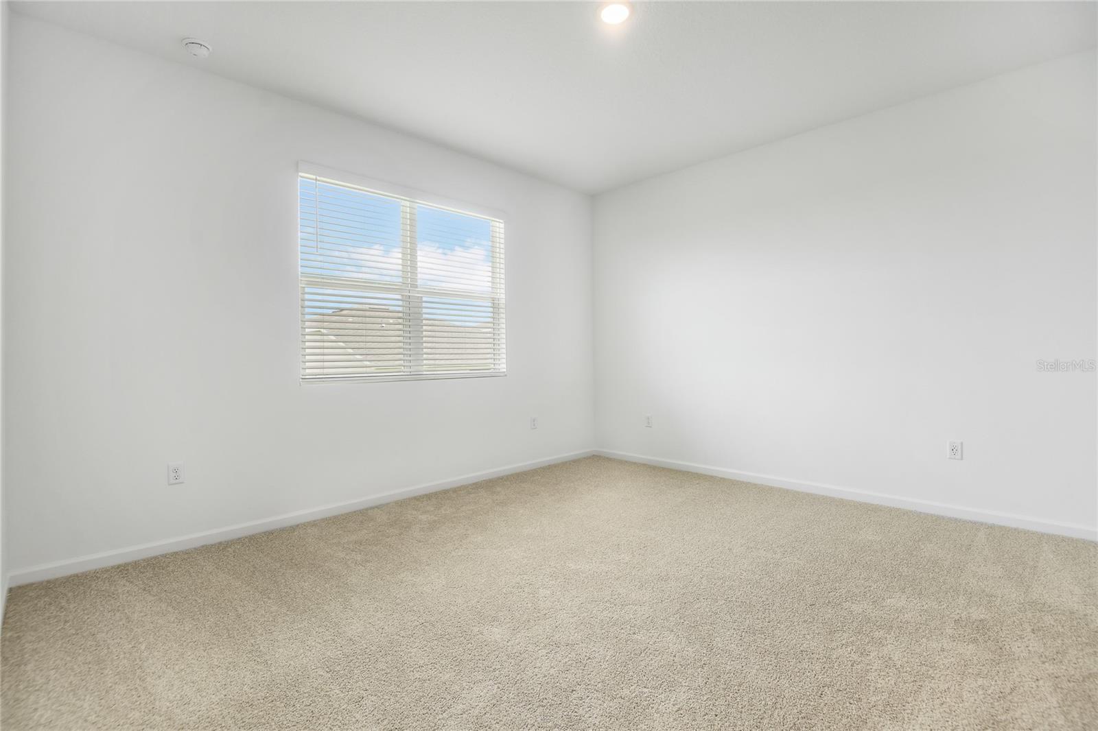 1106 OLIVINE AVE, DUNDEE, FL, 33838