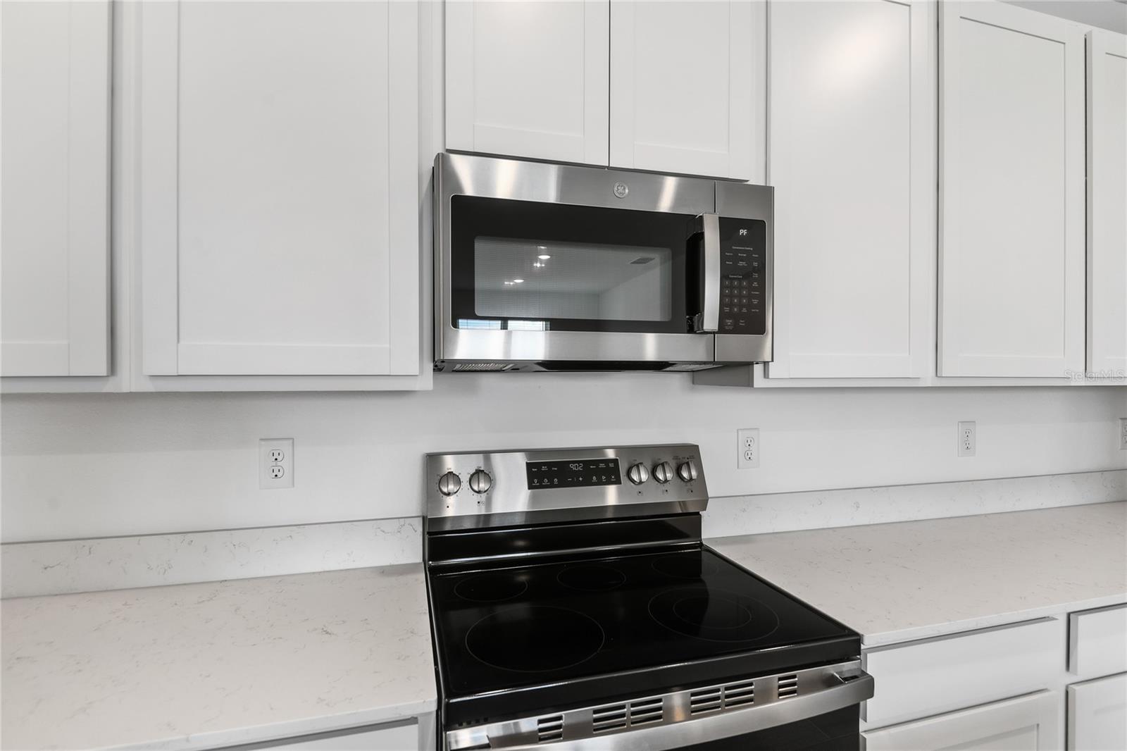 1106 OLIVINE AVE, DUNDEE, FL, 33838