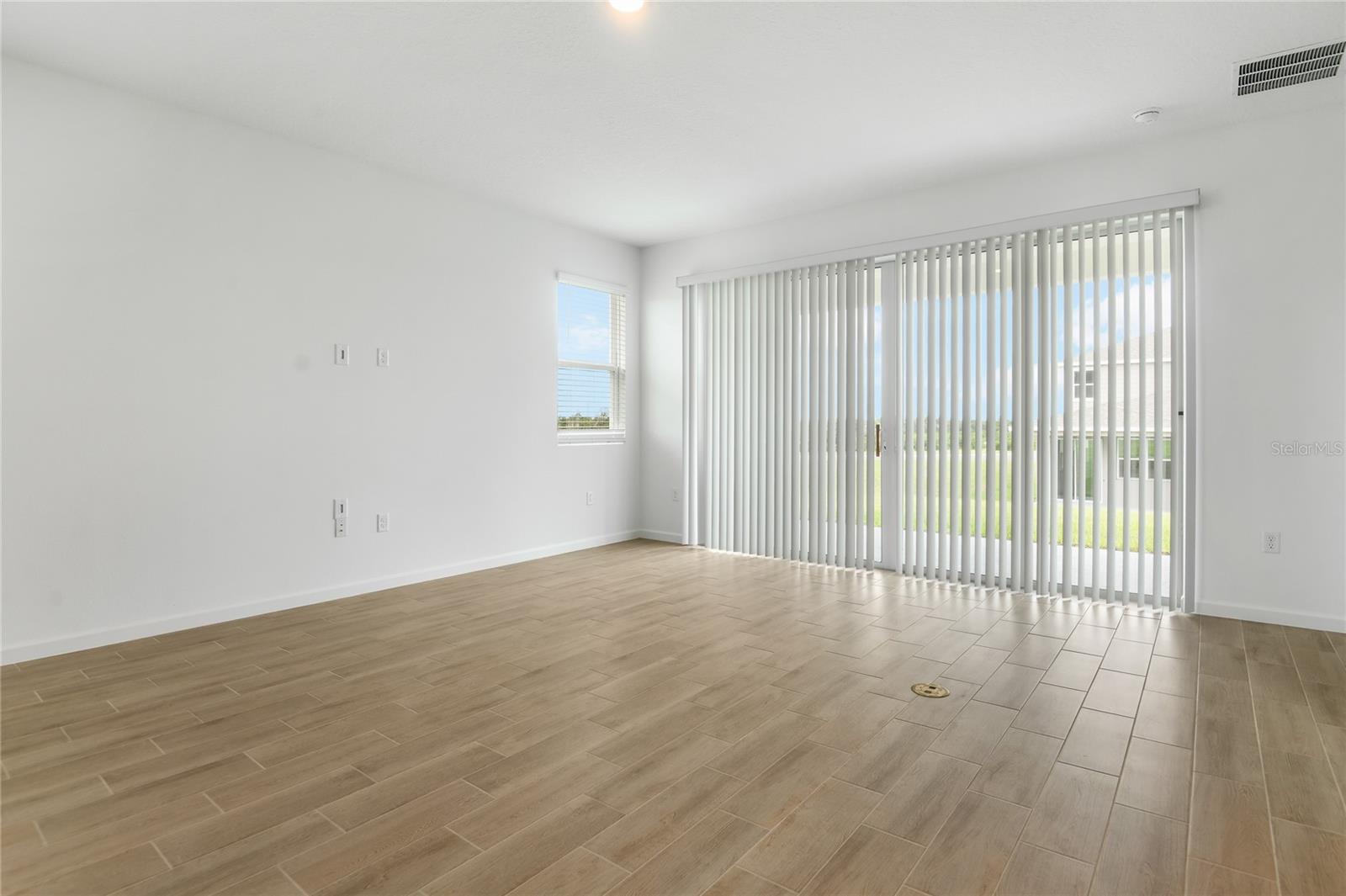 1106 OLIVINE AVE, DUNDEE, FL, 33838