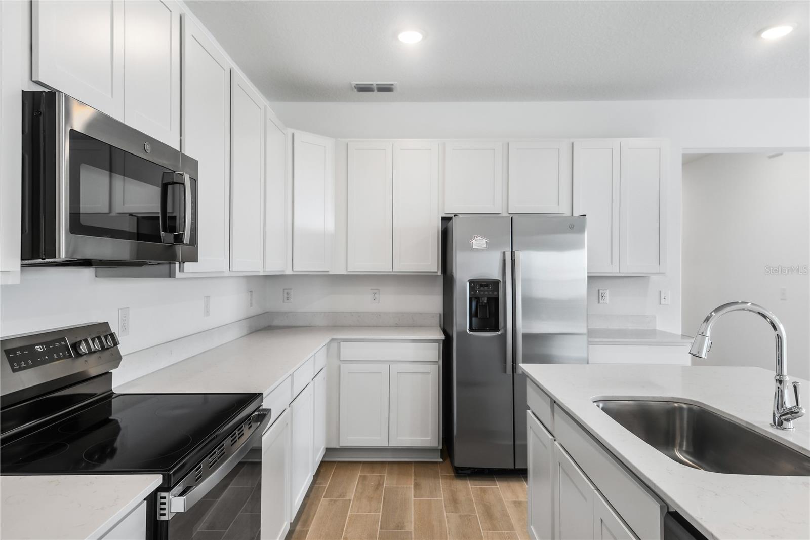 1106 OLIVINE AVE, DUNDEE, FL, 33838
