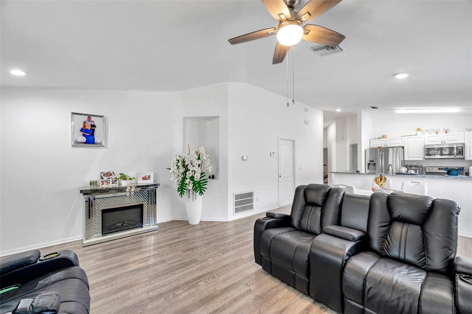 8528 QUARTER HORSE DR, RIVERVIEW, FL, 33578