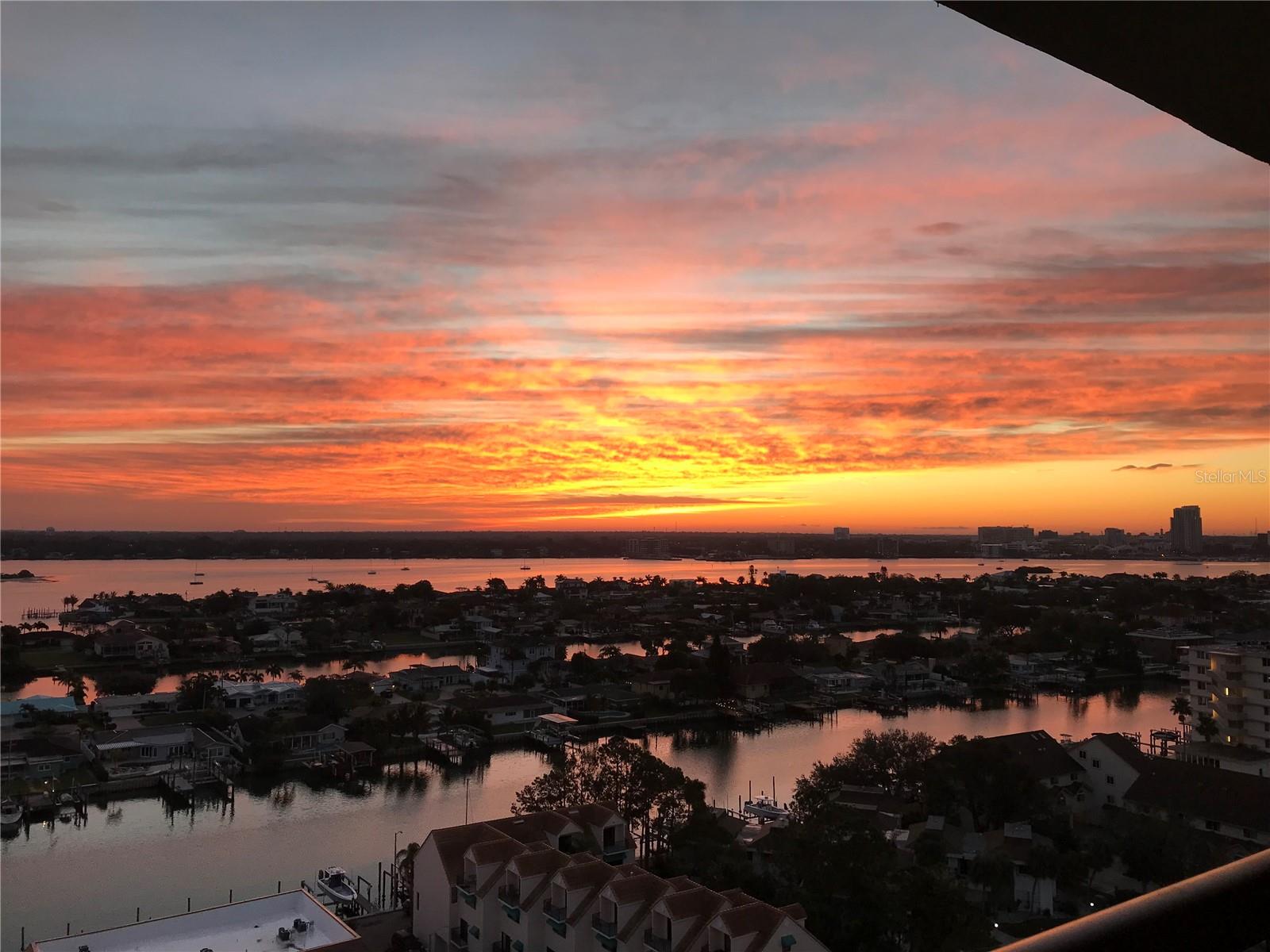 400 ISLAND WAY #1708, CLEARWATER BEACH, FL, 33767