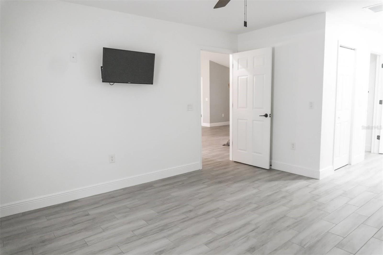 1502 W 9TH ST, LEHIGH ACRES, FL, 33972