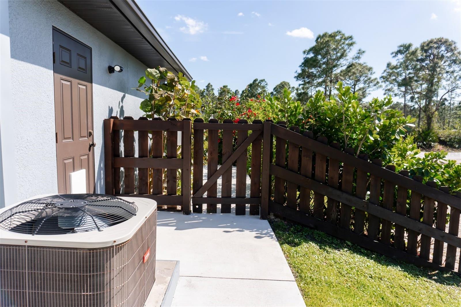 1502 W 9TH ST, LEHIGH ACRES, FL, 33972