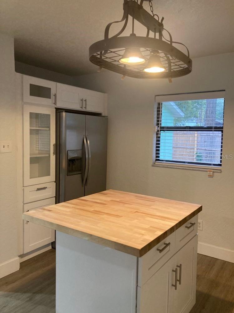 OAKWOOD, TAMPA, FL, 33604