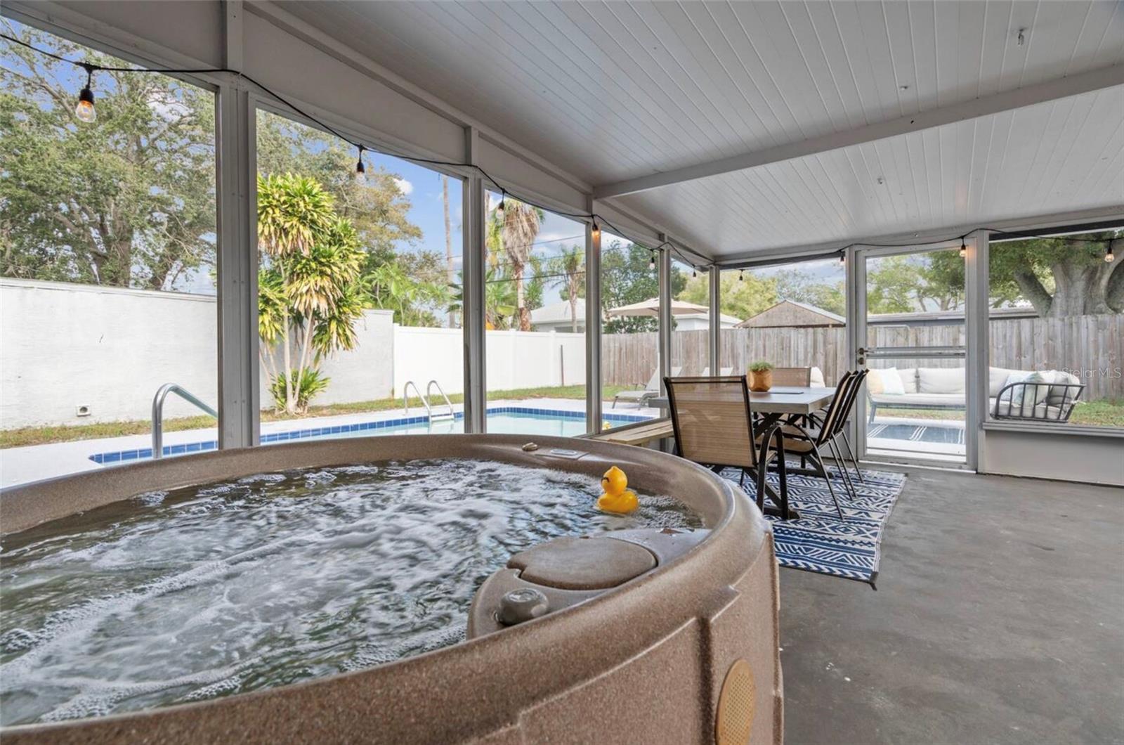 8829 93RD ST, SEMINOLE, FL, 33777