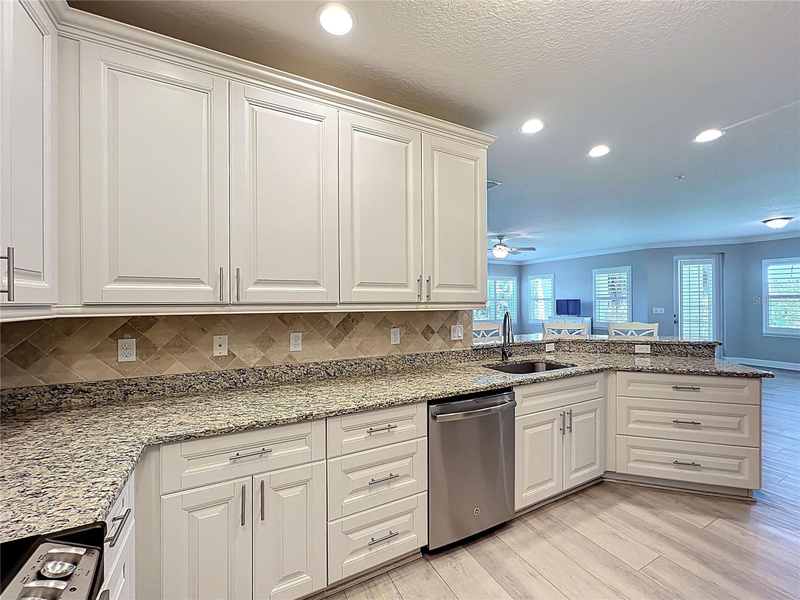 7810 34TH AVE W #103, BRADENTON, FL, 34209