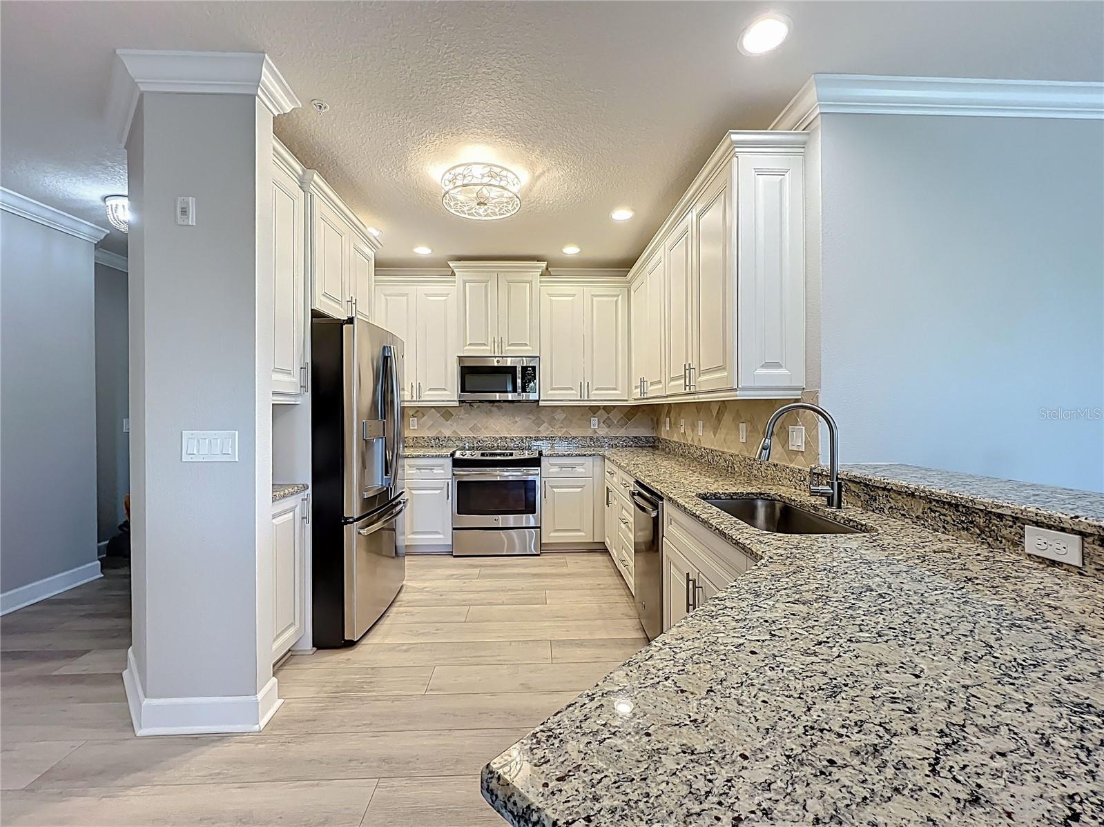 7810 34TH AVE W #103, BRADENTON, FL, 34209