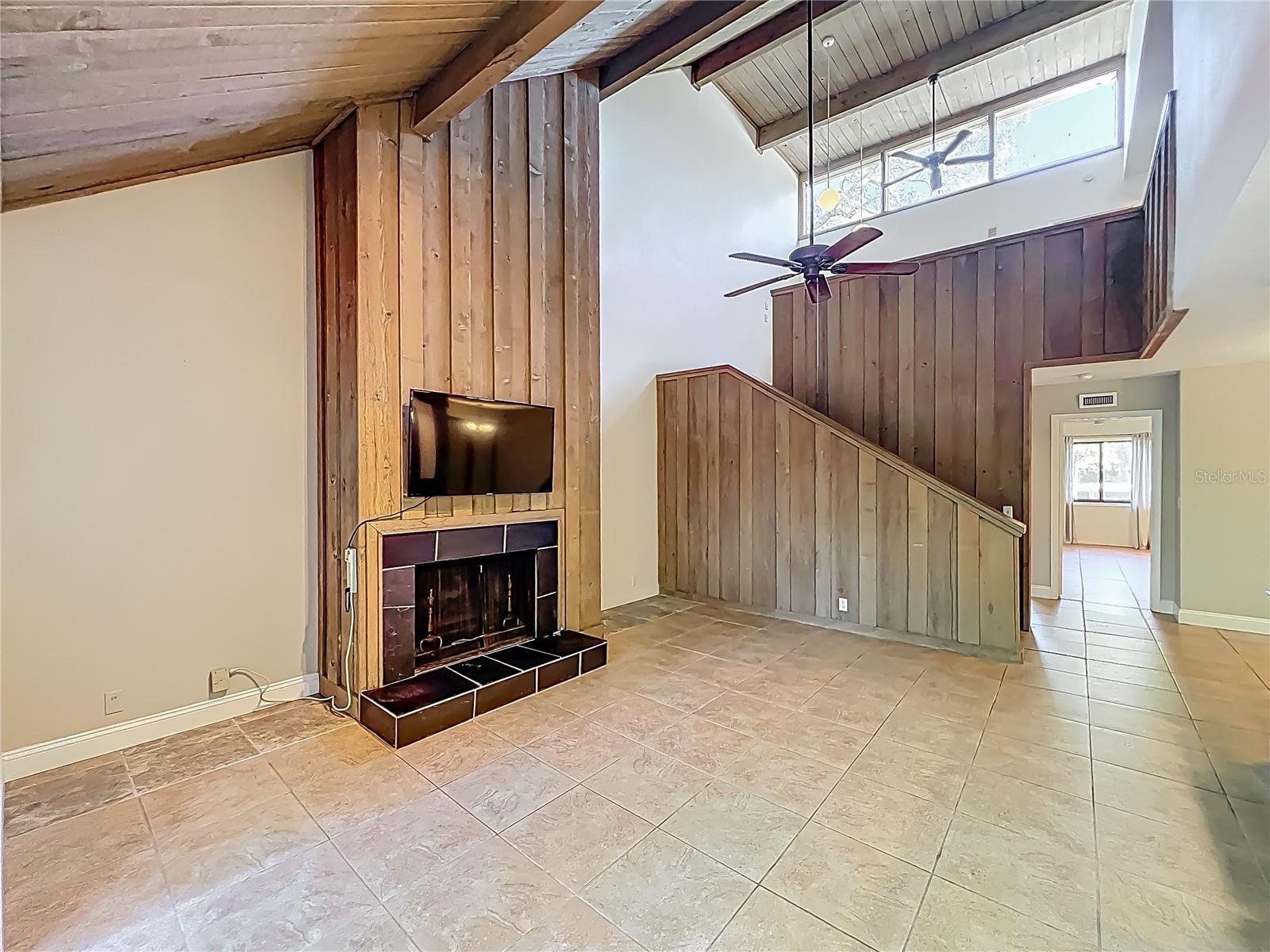 225 CROWN OAKS WAY, LONGWOOD, FL, 32779