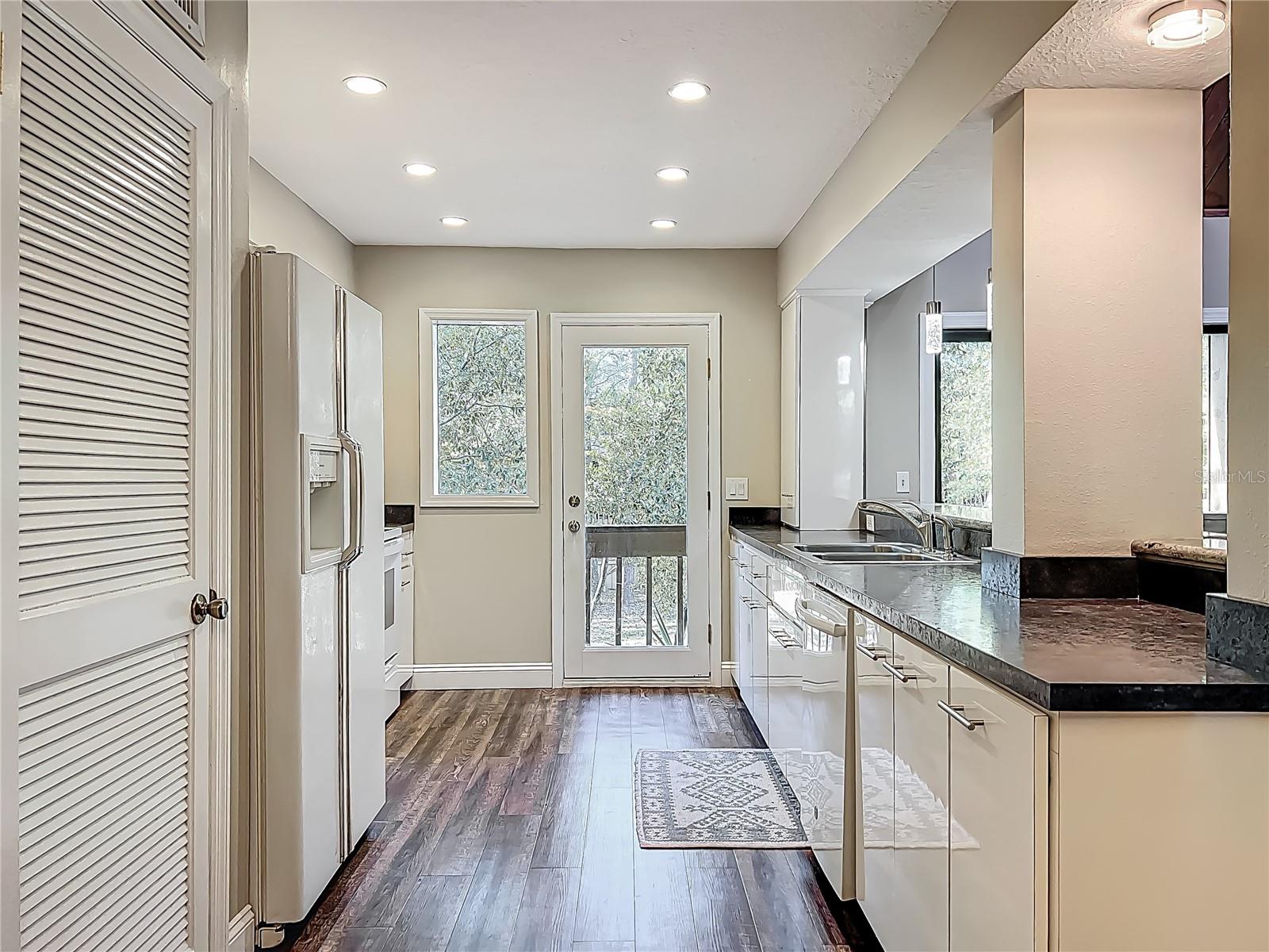 225 CROWN OAKS WAY, LONGWOOD, FL, 32779