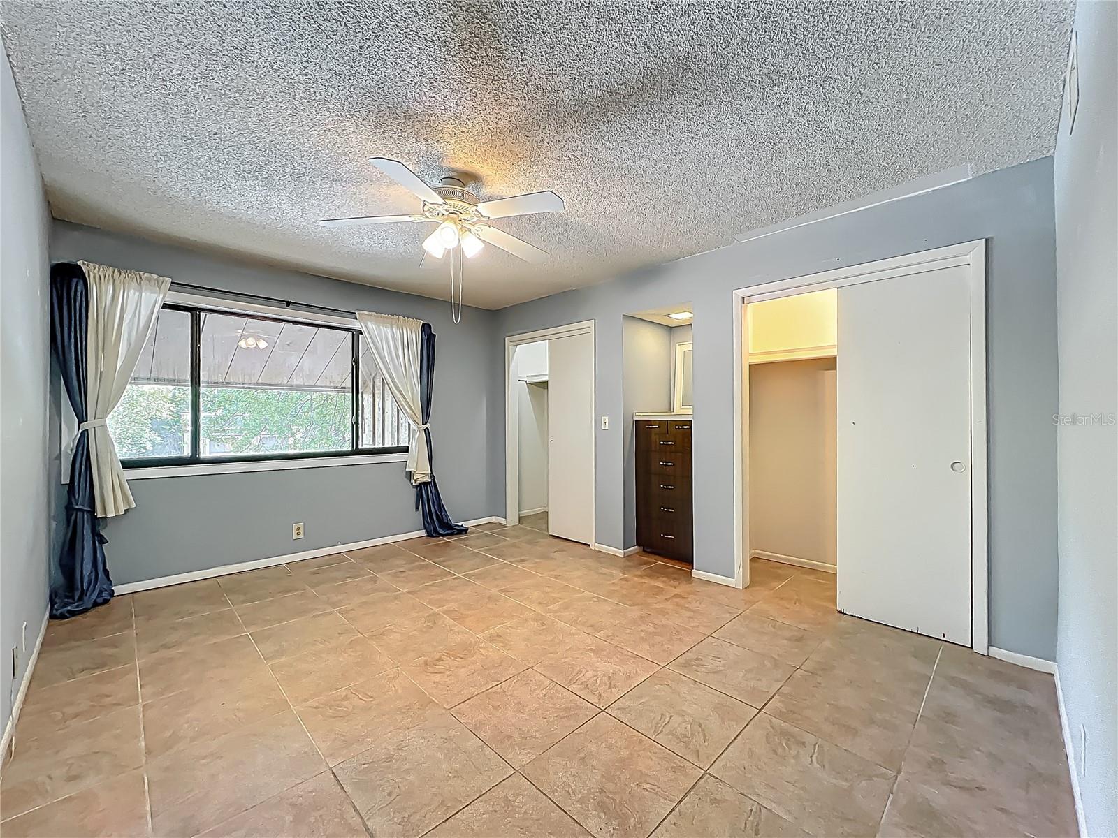 225 CROWN OAKS WAY, LONGWOOD, FL, 32779