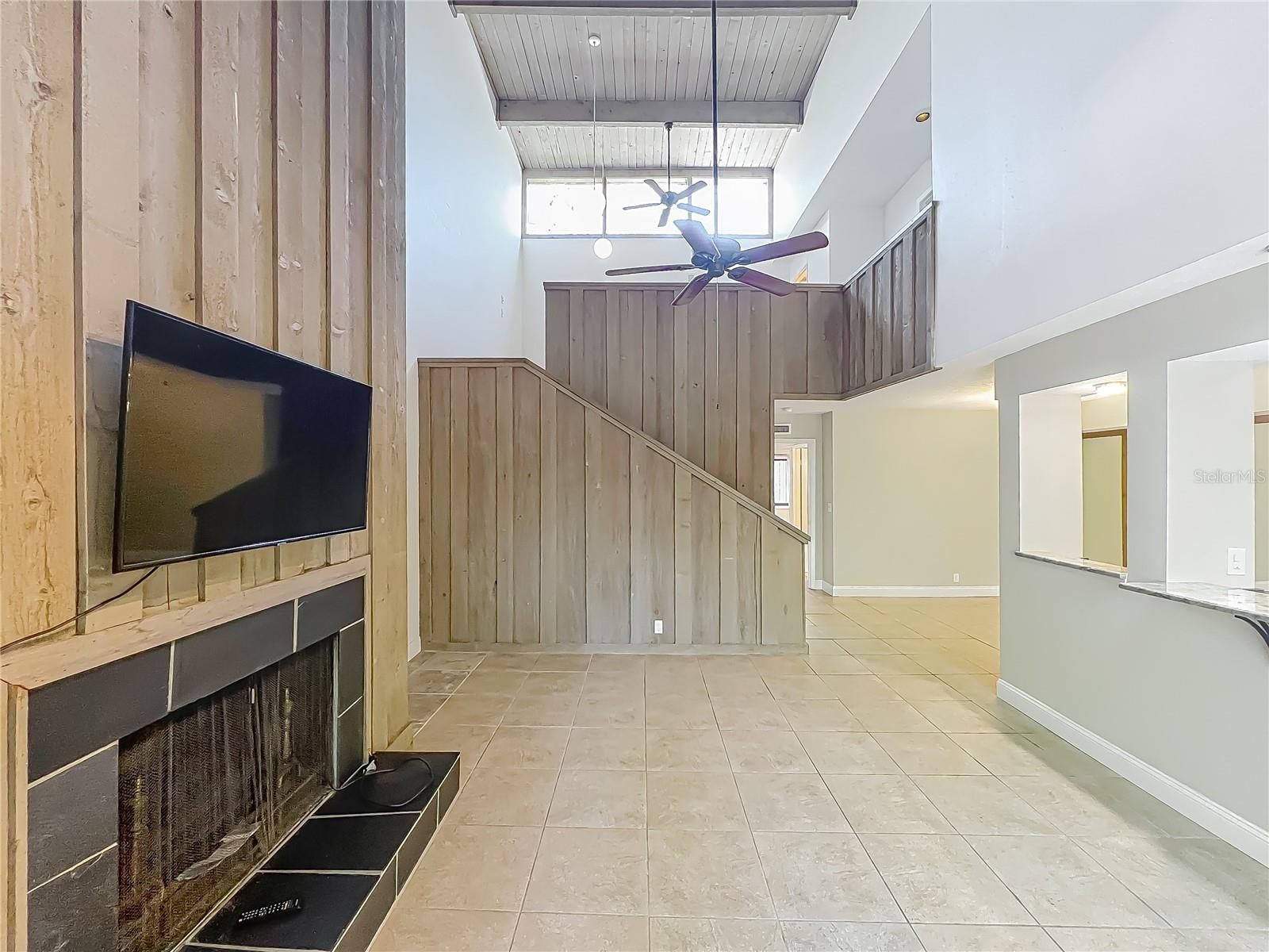 225 CROWN OAKS WAY, LONGWOOD, FL, 32779