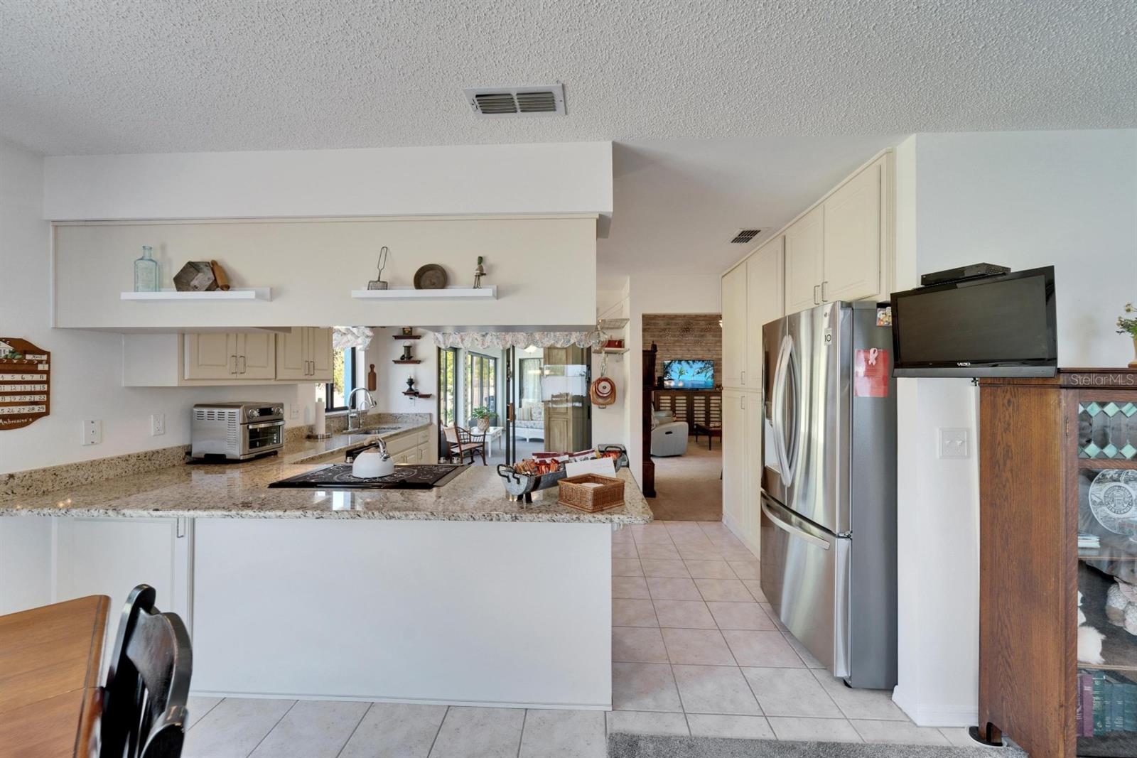 1929 NEW BEDFORD DR, SUN CITY CENTER, FL, 33573