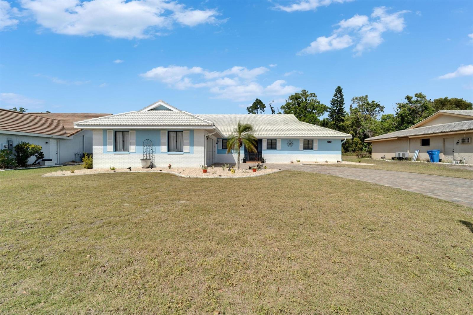 1929 NEW BEDFORD DR, SUN CITY CENTER, FL, 33573